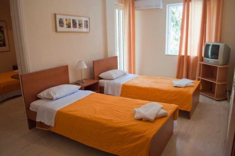 فاركيزا Stefanakis Hotel & Apartments المظهر الخارجي الصورة