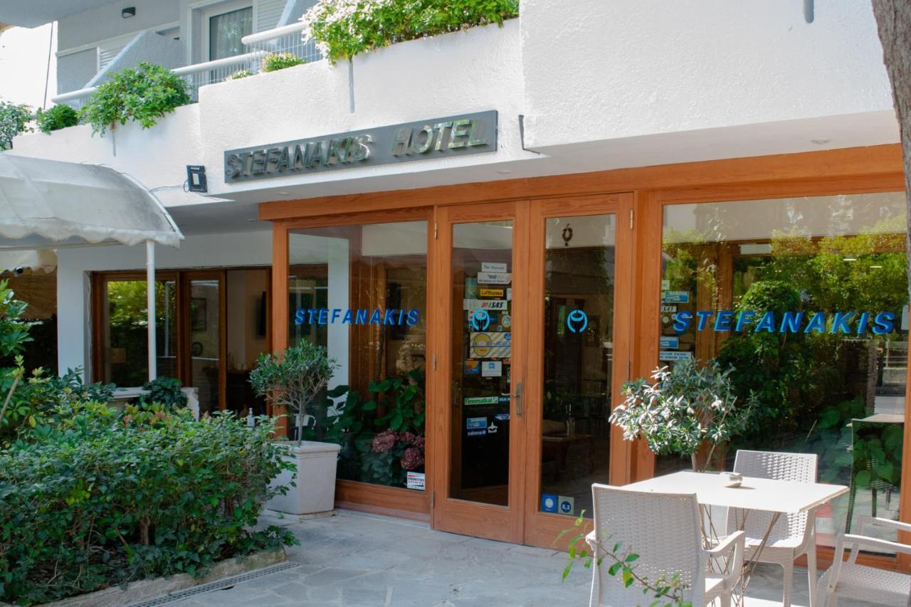 فاركيزا Stefanakis Hotel & Apartments المظهر الخارجي الصورة