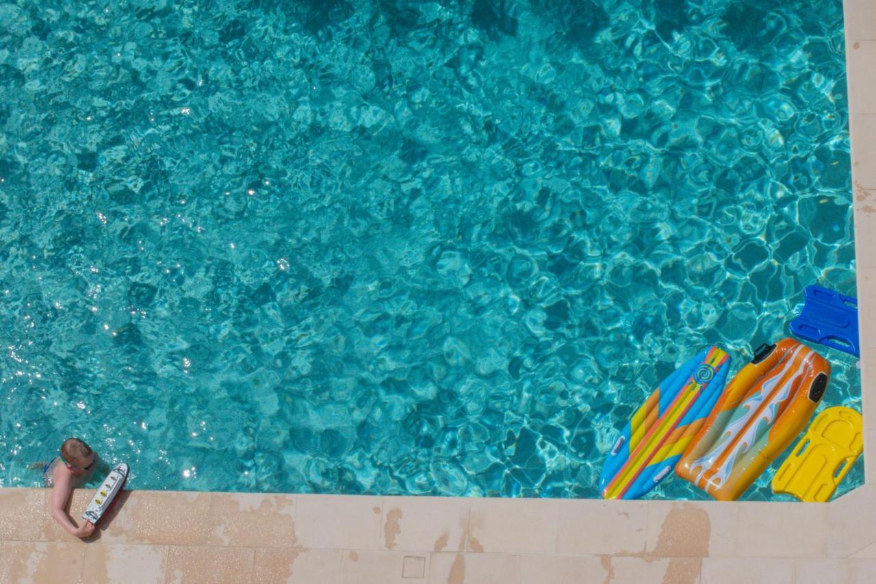 فاركيزا Stefanakis Hotel & Apartments المظهر الخارجي الصورة